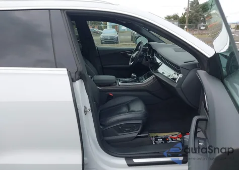 2019 Audi Q8 55 Premium z USA, uszkodzony, nr VIN WA1BVAF15KD042587